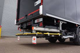 10 ton truck in black colour