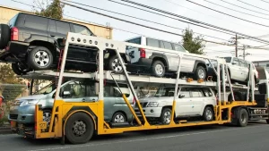 Choosing the right car transport service is crucial when you need to move your vehicle, whether it's for a long-distance move, a new purchas