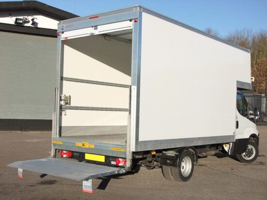 Tail Lift Truck Rental